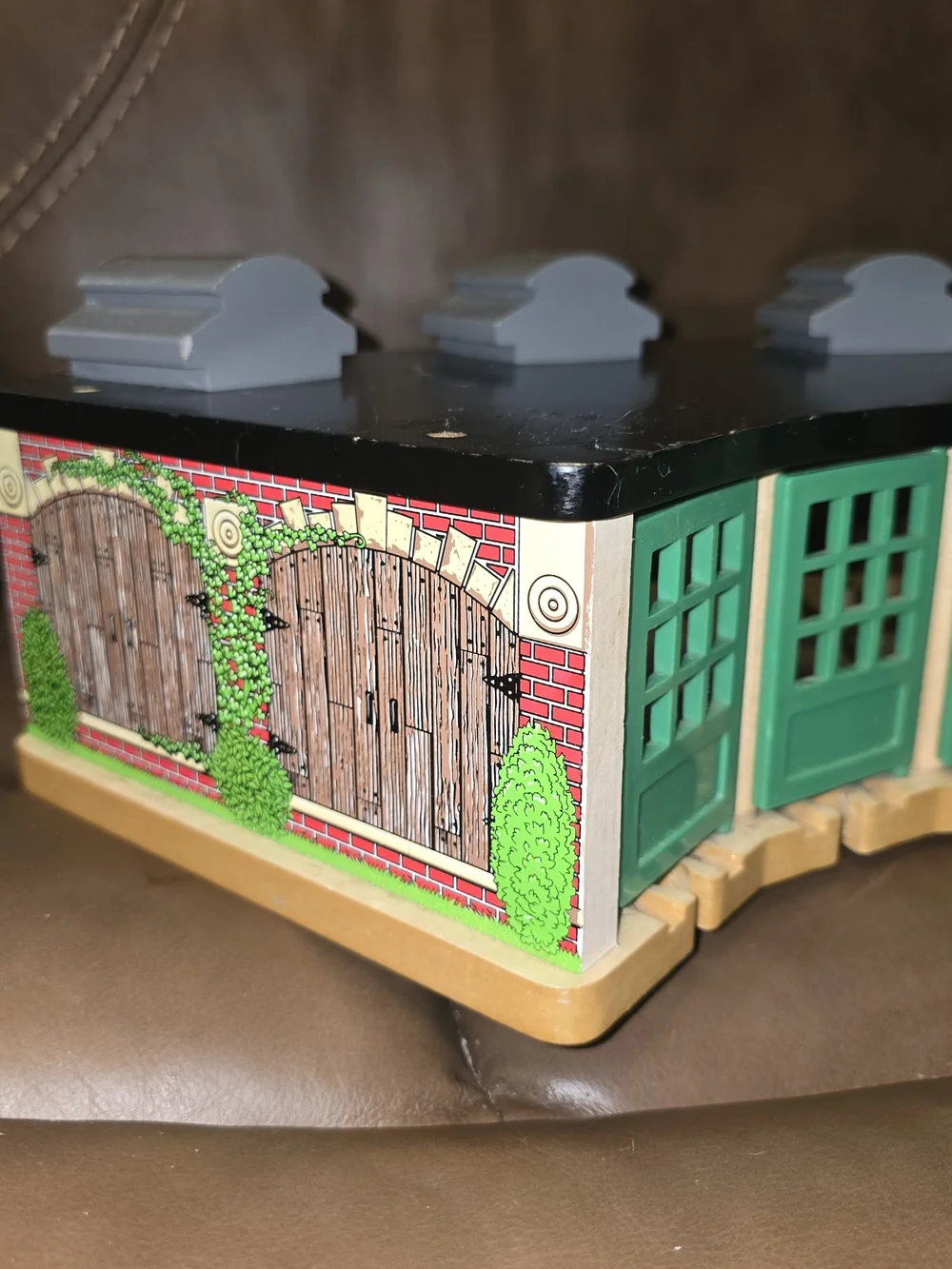 Vintage Thomas's the Train Tidmouth Engine Shed Roundhouse Station GUC 5 Door